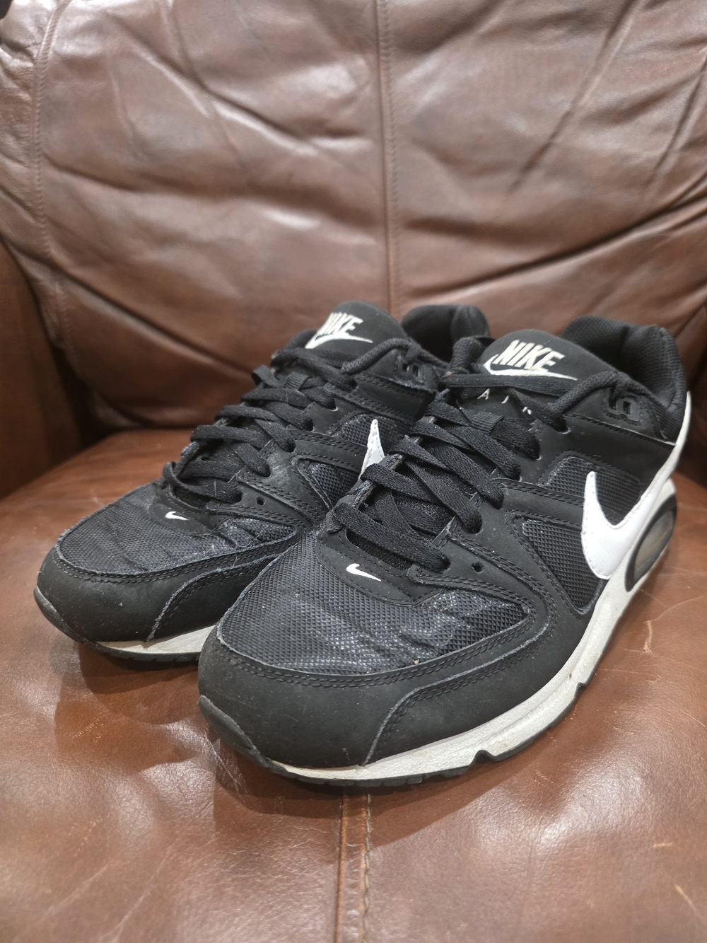 Nike Men’s Black and White Athletic Sneakers